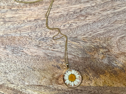 Wild Daisy Necklace